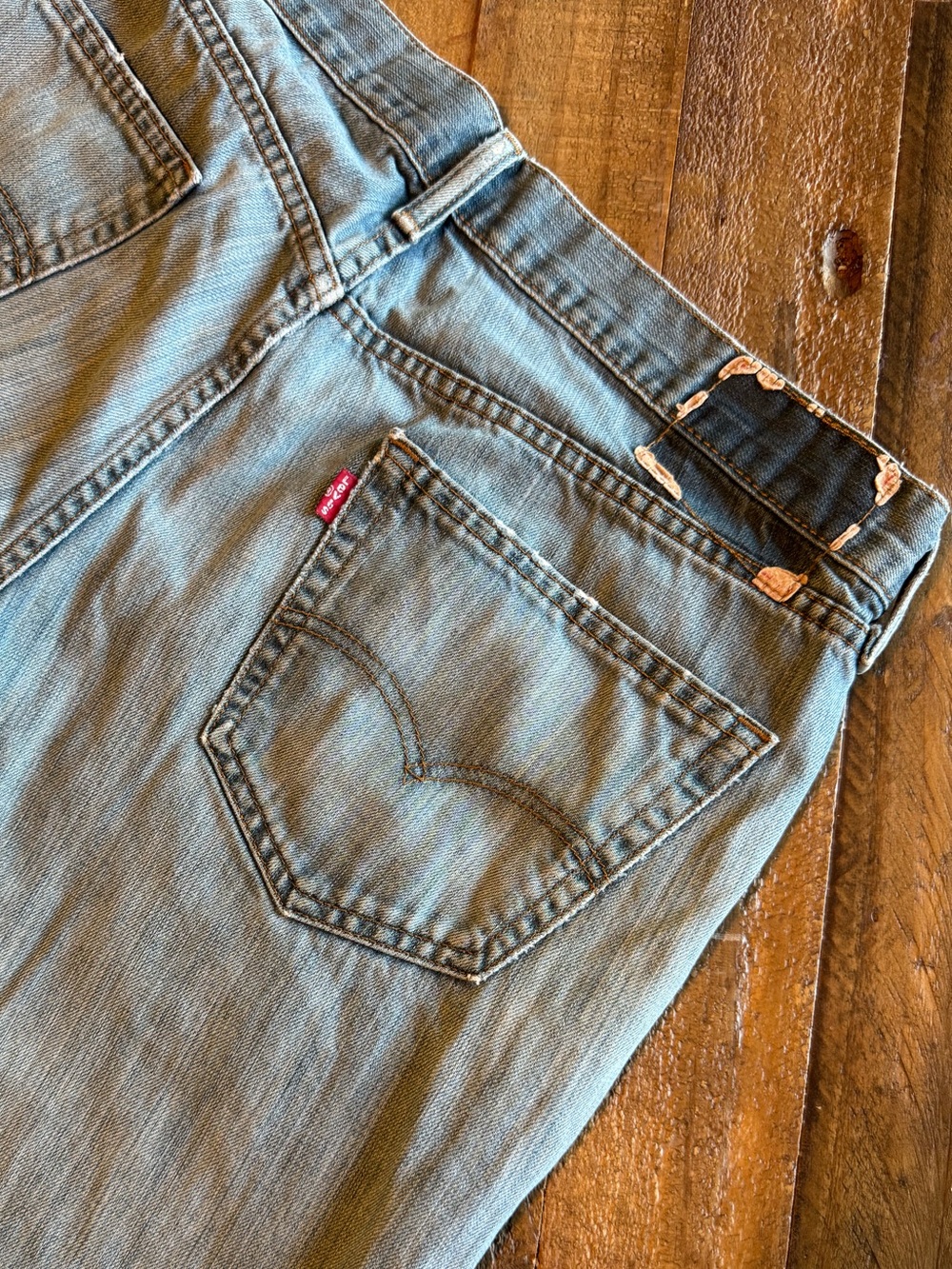 Levi's Men's 559 Light Blue Denim Jeans.   W34  L30